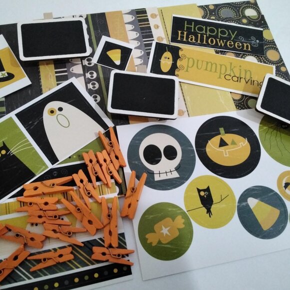 Halloween DIY Craft Supply Inspiration Kit - Picture 3 of 6